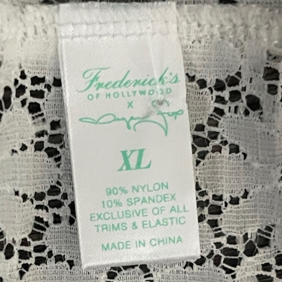Fredericks of Hollywood Y2K Fairycore White Lace Cropped Top XL Romantic Vintage - Picture 3 of 5